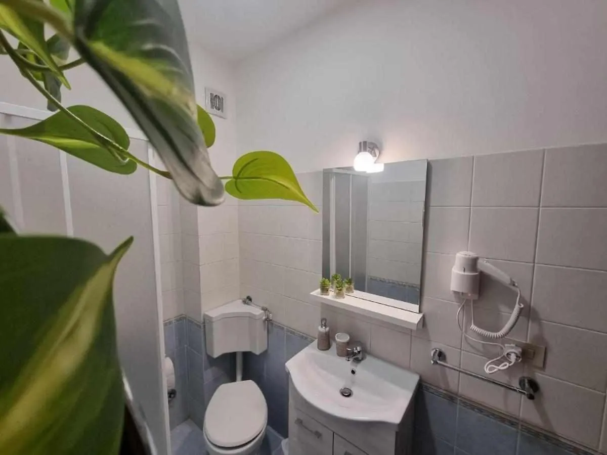 Laura Home Messina Apartment