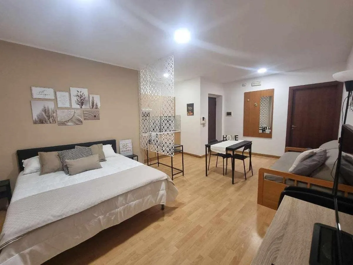 Laura Home Messina