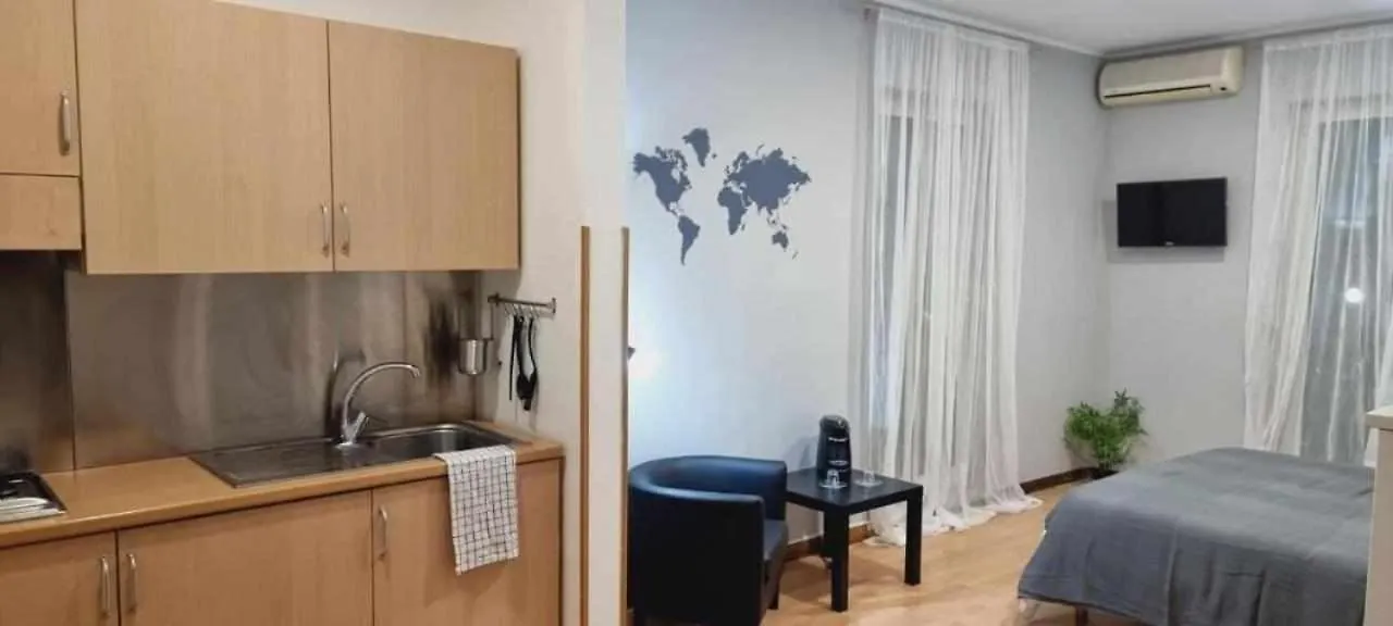 Laura Home Messina